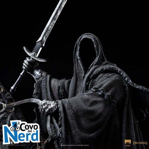 Nazgul on Horse Figure - Lord Of The Rings Deluxe Art Scale 1/10 42 cm