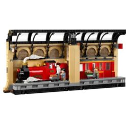 LEGO Harry Potter - Book Nook: Espresso per Hogwarts™