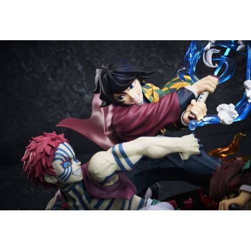 Tanjiro Giyu Akaza Fight Figure - Demon Slayer Vignette - 13 Cm