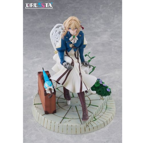 Violet Evergarden Figure - Violet Evergarden Dressta Figure Taito 17 cm - Taito