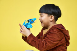 LEGO Jurassic World 77977 Dinosauro Bebè: Pteranodonte, Giocattolo Interattivo con Action Figure e Calamaro, Regalo da 7+ - immagine 5