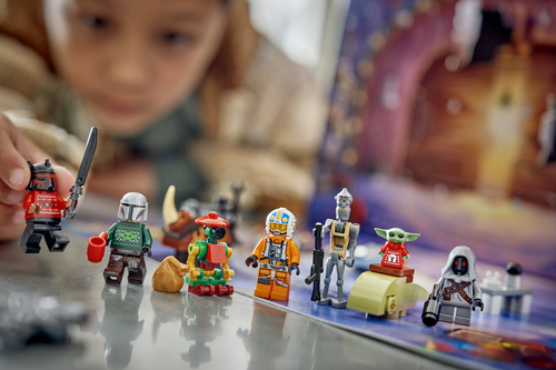 LEGO Star Wars 75456 Calendario dell'Avvento 2026, Giochi Bambini 6+ per Countdown di Natale con 24 Sorprese, Regalo per Fan - immagine 4