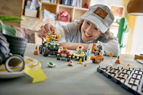 LEGO Super Mario Corsa ruggente di Bowser - immagine 4