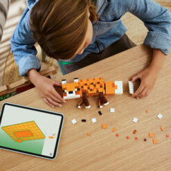 LEGO Minecraft 21588 La Volpe Giocattolo, Puzzle 3D con Accessori, Decorazione per Gaming Room, Idea Regalo di Compleanno 10+ - immagine 8