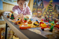 LEGO City 60510 Calendario dell'Avvento 2026, Giochi per Bambini da 5+ per Countdown di Natale, Idea Regalo con 24 Sorprese - immagine 4