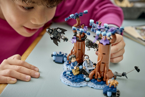LEGO Harry Potter 76475 Foresta Proibita: Expecto Patronum, Giocattolo con 2 Dissennatori, Cervo e 2 Minifigure, Regalo 7+ - immagine 4